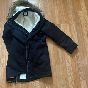 Gap Women’s Faux Fur Hooded Winter Coat Size XL Black